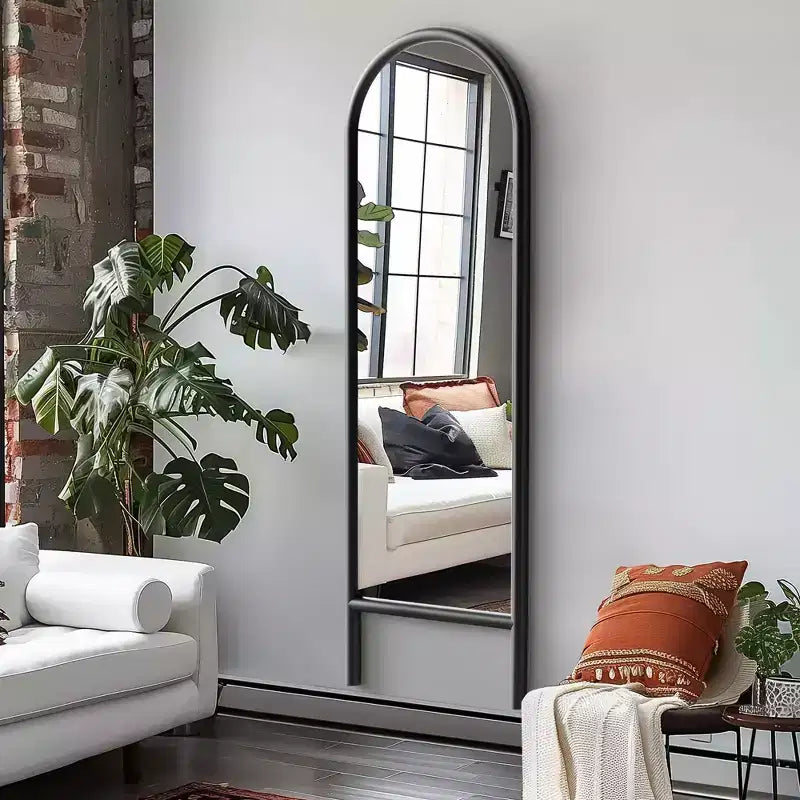 Specchio da parete ad arco nero, in legno massello, 53 cm L x 162,5 cm H