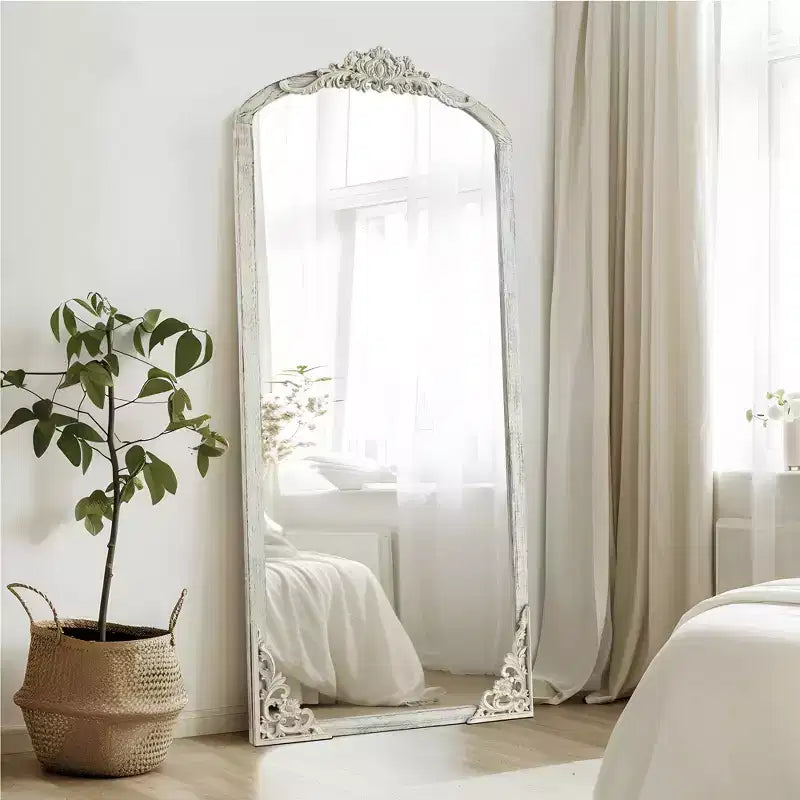 Specchio intero ad arco, Bianco invecchiato, Cornice in legno, 170 x 68 cm, 1 Persona